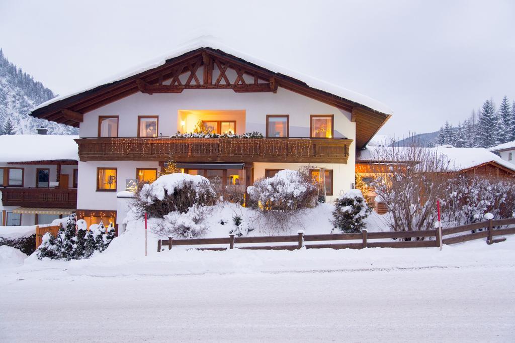 Alpen Appartements Marlene エールヴァルト エクステリア 写真